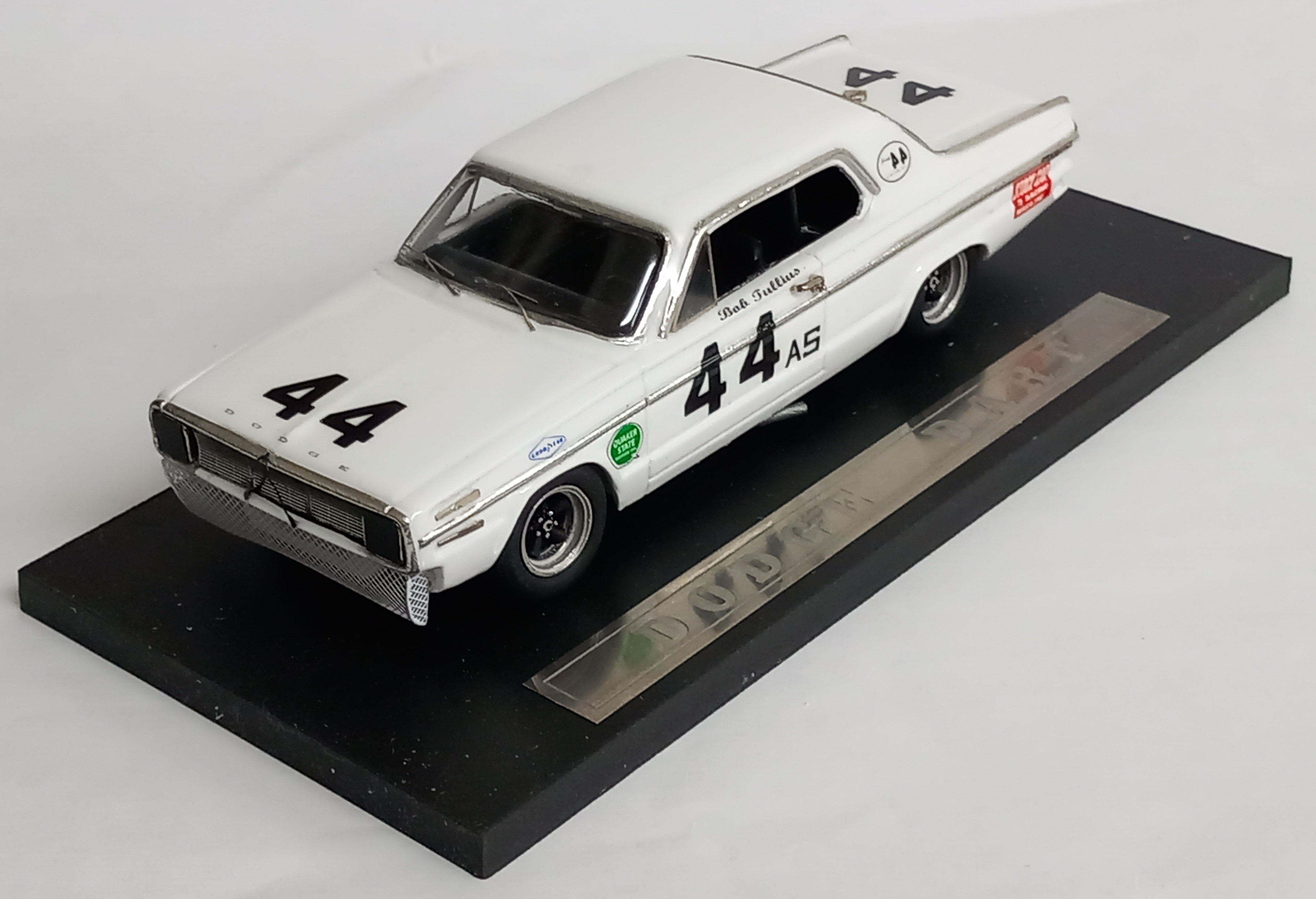 DODGE DART, 1/43 SCALE, WHITE METAL & RESIN HAND-BUILT MODEL